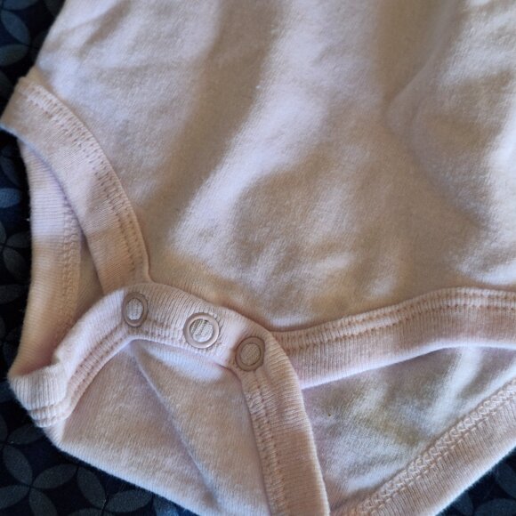 winnie the pooh onesie - Picture 4 of 5